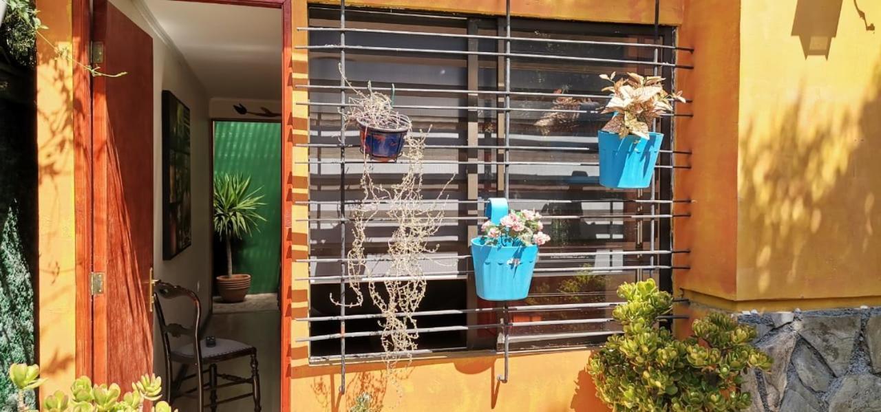 Hostal La Casa Del Puente Сантьяго Экстерьер фото