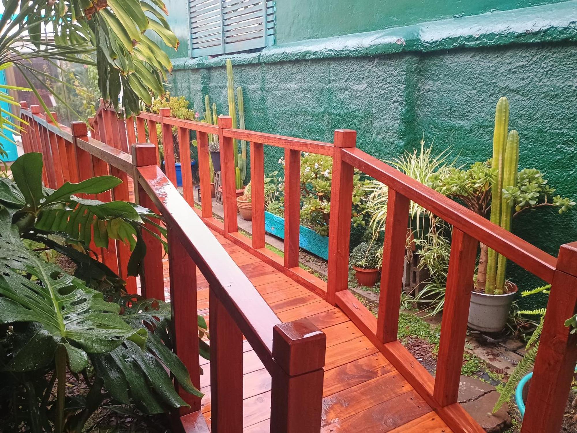 Hostal La Casa Del Puente Сантьяго Экстерьер фото