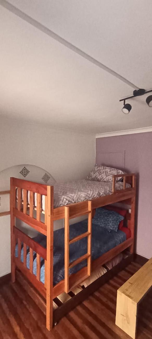 Hostal La Casa Del Puente Сантьяго Экстерьер фото